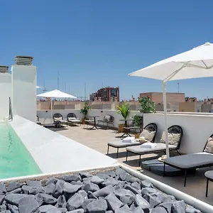 3* Aparthotel Limehome Calle Torcuato Luca De Tena